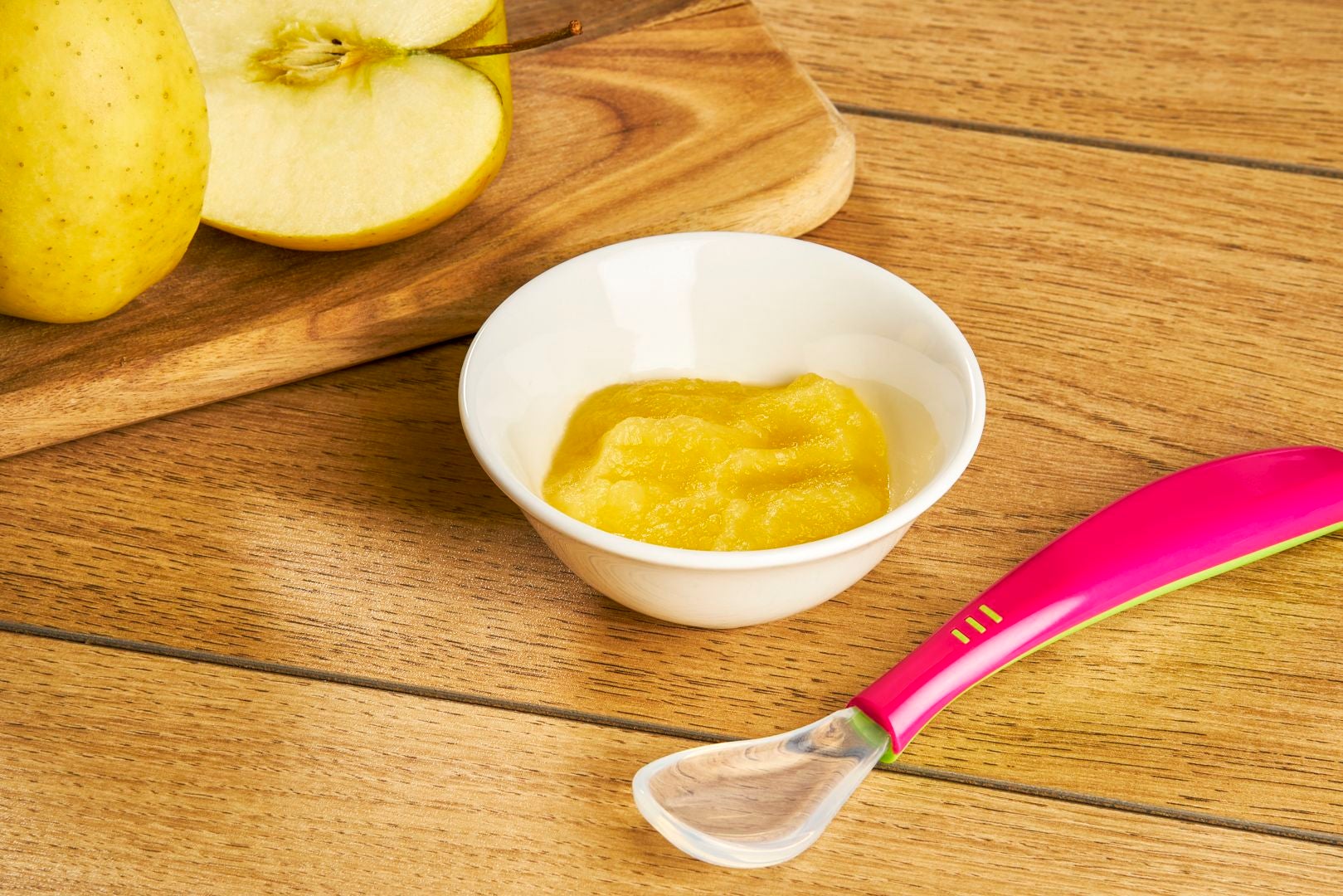Compote de pomme pour bébé - Recette dessert bébé | Nestlé Bébé