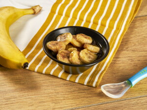 Recette banane chaude et touche de miel pour bébé