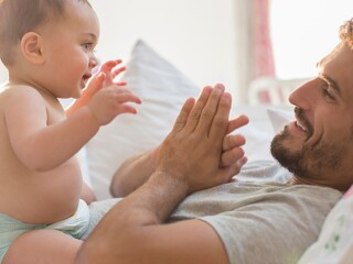 Date premiers mots bébé : A quel âge parle bébé ? 