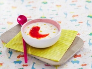 Verrine au fromage blanc et coulis de fruits rouges et mangue