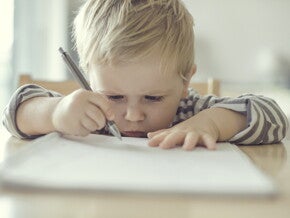 Evolution du cerveau de bébé Evolution du cerveau de bébé