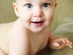 une_tétine_pour_apaiser_bébé