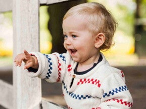 Développement de la vue de bébé : A quel age bébé voit ? 