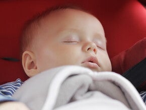 Guide pour sortir avec bébé pour la première fois Guide pour sortir avec bébé pour la première fois