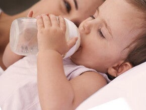 Comment sevrer votre bébé ? Quelques conseils pour un sevrage tout en douceur