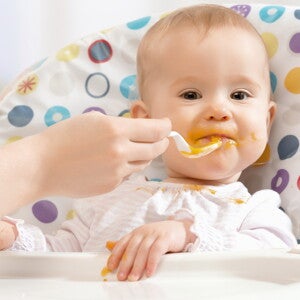 A quel âge bébé commence les petits pots
