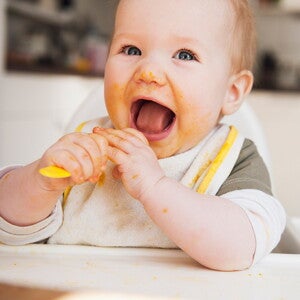 Quels sont les signes de la diversification alimentaire de bébé ?