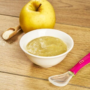 Recette purée de pommes bananes biscuitées pour bébé