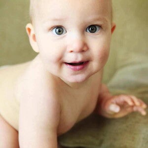 une_tétine_pour_apaiser_bébé