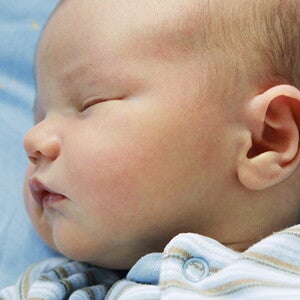 Comment aider bébé à mieux dormir