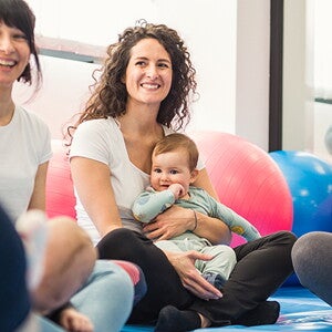 Vous vous sentez seule en tant que jeune maman ? 10 choses à faire avec bébé – qui sont aussi sympas pour vous 