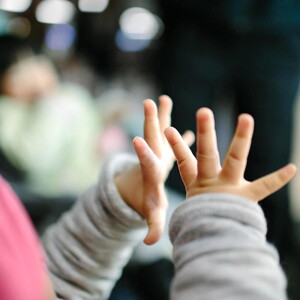 Le langage des signes pour bébé, ça vous parle ?