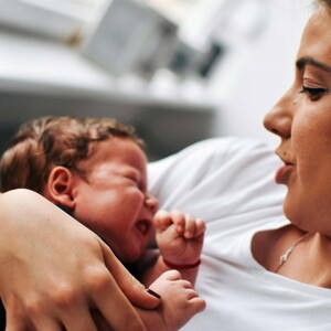 Régurgitation ou vomissement du bébé ?