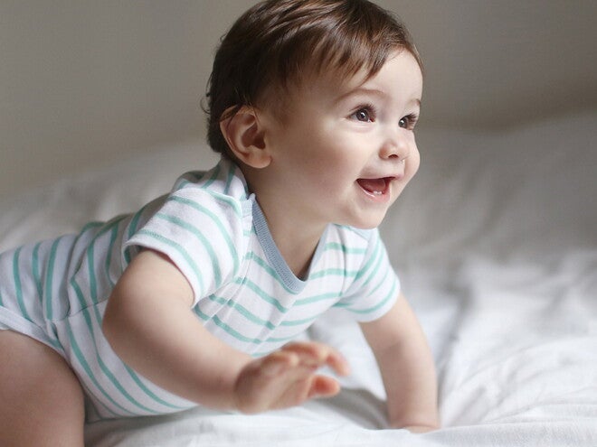 Bébé a les joues rouges ? Ce sont les premières dents de bébé Bébé a les joues rouges ? Ce sont les premières dents de bébé