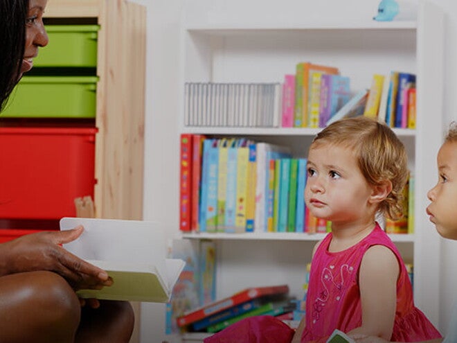 Bébé parle : comment l'encourager à prononcer ses premiers mots 