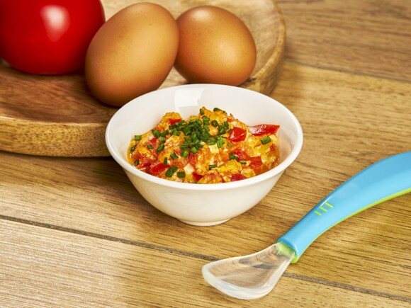 Recette œuf brouillés et purée de tomate pour bébé Recette œuf brouillés et purée de tomate pour bébé