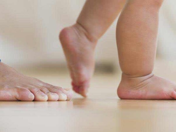 Les premiers pas de bébé Les premiers pas de bébé