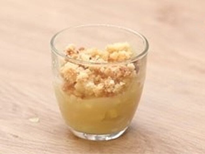 Crumble poire, pomme, coing Crumble poire, pomme, coing