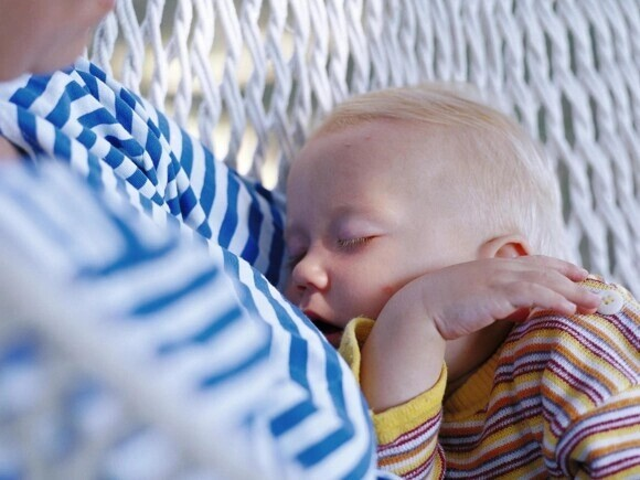 Pour quelles raisons bébé pleure-t-il le soir ? Pour quelles raisons bébé pleure-t-il le soir ?