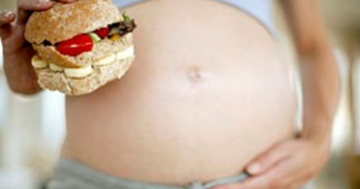 Maîtriser la prise de poids pendant la grossesse | Nestlé Bébé