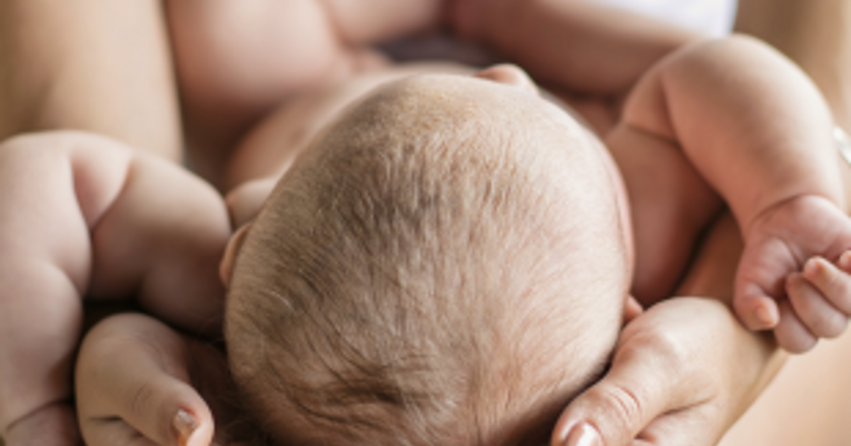 Croûtes de lait et peau de bébé | Nestlé Bébé